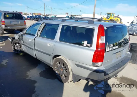 2004 Volvo V70 2.5T z USA, uszkodzony, nr VIN YV1SW59V042444003